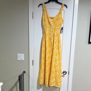 Universal Thread Yellow Floral Midi Dress